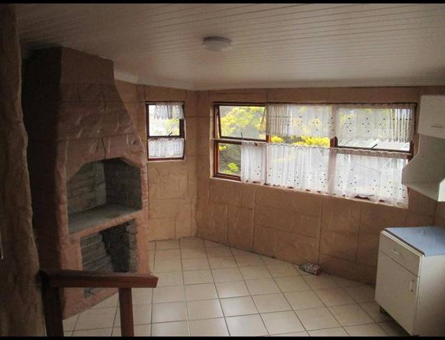 4 BEDROOM HOUSE FOR SALE IN DANA BAY